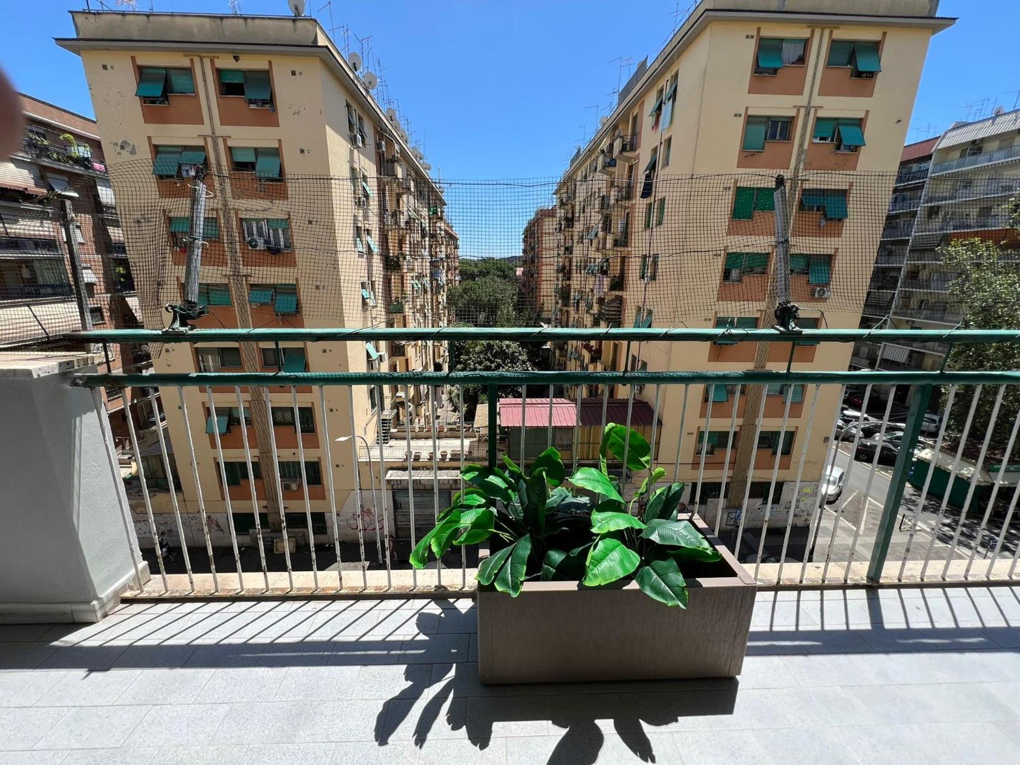 רומא Luciano Queen'S Guest House מראה חיצוני תמונה
